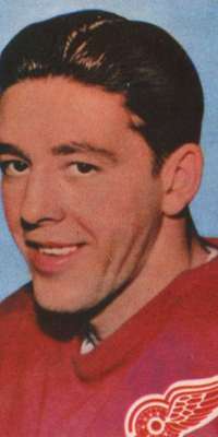 Marcel Pronovost, Canadian Hall of Fame ice hockey player (Detroit Red Wings, dies at age 84